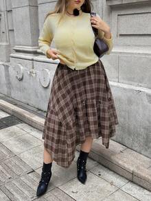 SHEIN EZwear Chân váy kẻ caro cổ điển, viền bất đối xứng, cỡ lớn, mùa thu - Nhiều màu - Xem 4