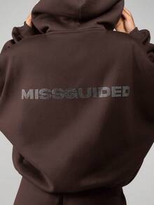 MISSGUIDED Sudadera con capucha con cremallera y bolsillo central con logo de strass - Marrón - Ver 5