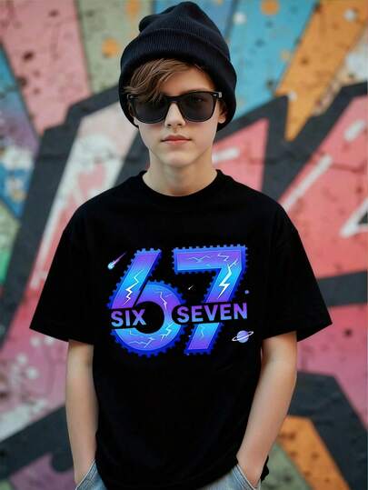 Mångsidig, 4-säsongers tween-pojkars casual-t-shirt, kreativ, personlig, uppfriskande, exklusiv, enkel, färgglad, digital 67-blixtar, grafisk bokstavsslogan, tryckt, avslappnad passform, kortärmad, matchande t-shirt, bekväm, mysig sommar- och höststil, lämplig för tween-pojkars vardagliga outfits.