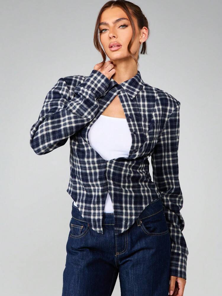 MISSGUIDED Langarm Flanellhemd mit Twist-Detail und Ausschnitt-Design auf der Brust