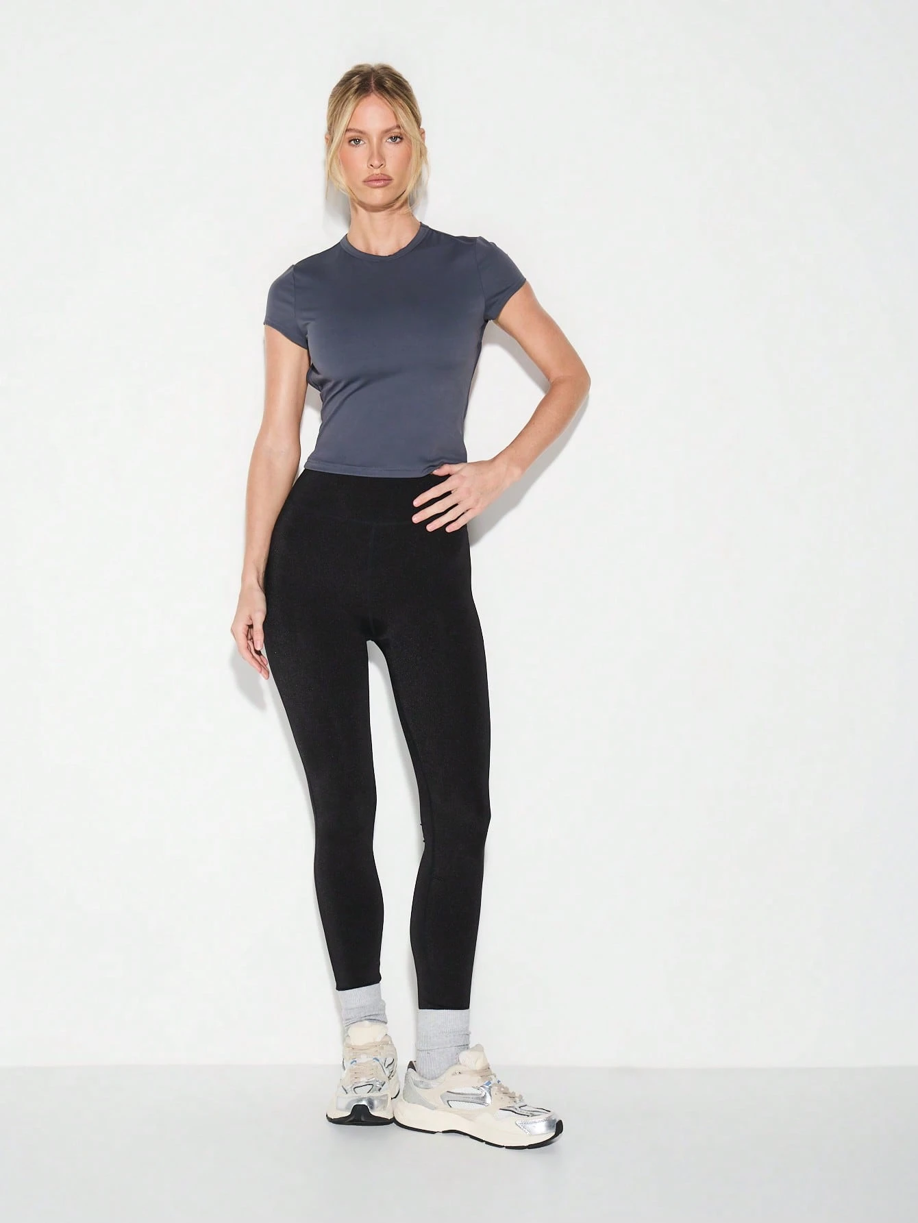 KIZN Short Sleeve Crop T-Shirt With Cut-Out Back