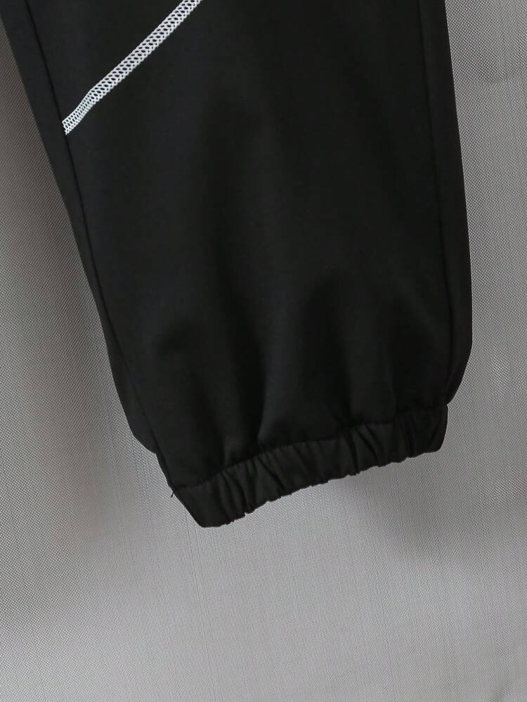 Vacaura قميص تي شيرت أكمام قصيرة مخطط أبيض بتصميم جيب بسيط لصبية المراهقين، مقترن مع بنطلون رياضي مضفر، ملابس ربيعية/صيفية - الأسود - مشاهدة 5