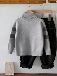 SHEIN Playful Pals 男童休闲条纹提花高领毛衣，柔软舒适，适合户外活动、度假、日常穿着、上学、托儿所、玩耍以及秋冬季穿着。 - 淺灰色 - 查看 2
