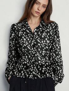 Aveloria Modichic Random Blue Polka Dot Print Shirt, Classic Collar Design, Drawstring Waist For Adjustable Fit, Suitable For Multiple Occasions - Black - View 2