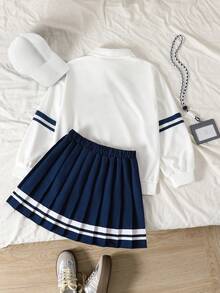 SHEIN 女童简约白色和蓝色长袖Polo领卫衣搭配百褶迷你裙套装，适合上学、郊游、聚会、运动以及秋冬季穿着。