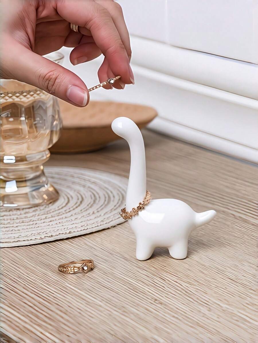 Joivida 1 PC Popular Dinosaur Alpaca Ring Display Stand Waterproof Adorable Jewelry Holder Creative Craft Ornament Beautiful Home Decor Gift Idea For Jewelry Lovers