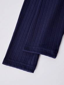 SHEIN Chelsea Crush 女童长袖 Polo 领 T 恤裙，舒适罗纹 Polo 领，A 字裙摆饰有马术印花，优雅淑女风，厚度适中，适合春秋季休闲、返校、度假等场合穿着。 - 藏蓝色 - 查看 7