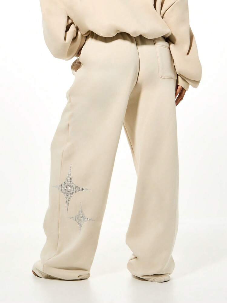 SUMWON WOMEN Oversized Rhinestone Star Washed Sweatpants