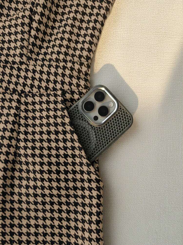 GlowEve Macacão Elegante Feminino Sem Mangas, Padrão Clássico Minimalista Preto e Branco, Outono/Inverno - Castanho - Visão 3