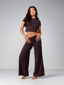 MISSGUIDED Ribbed Button Front Crop Top And Wide Leg Palazzo Pants Pajama Co Ord Set With Lettuce Edge Trim - Coffee Brown - View 1