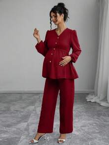 Momance Bộ đồ bầu 2 món: Áo khoác cardigan tay dài xếp ly cài nút phía trước, thiết kế xếp ly eo; Quần bầu dáng rộng - Màu Đỏ Sâu - Xem 4