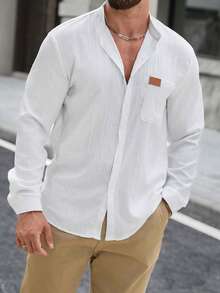 Manfinity Homme 男士字母刺绣长袖单排扣休闲口袋衬衫 白色纹理衬衫 男士白色沙滩衬衫 男士白色长袖衬衫 白色口袋衬衫 复古风格，日常休闲，周末旅行，户外活动，探险旅行，轻松的工作环境或半正式场合，男友/丈夫礼物，周年纪念礼物 圣诞节 男士纹理衬衫 白色亚麻衬衫 男士 白色口袋衬衫 男士白色纽扣衬衫 - 白色 - 查看 5