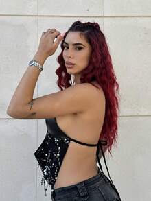 Bearsaez Regata Decotada Sem Costas com Decote em Gancho, Splice, Paetês e Pingente Cruzado de Metal Sexy, Estilo Y2K, para Mulheres - Preto - Visão 6