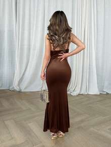 Jemour 1 buah Gaun Wanita Polos Warna-warni dengan Rumbai dan Hem Ekor Ikan, Gaun Elegan dengan Tali Bahu Tipis untuk Pesta Liburan, Pakaian Maxi Beludru Wanita - Chocolate Brown - View 2