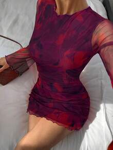 Siren Gaze 女士优雅印花露背喇叭袖迷你连衣裙，秋季 - 酒紅色 - 查看 3