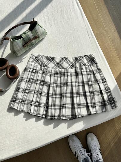 Comfortcana Plus Size Green Plaid Mini Skirt, Wasteland Music Festival Skirts Mini Flannel Pleated Skirt Plaid Skirt Checkered Skirt  Christmas Clothes  New Year Checkered Skirt/Winter Plaid Skirt Women Skirt Short  Christmas,New Year,Thanksgiving,Party,Wedding,Beach,Graduati,Chic,Elegant,Casual,Going Out,Date,Appointment,Commute