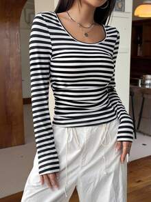 SHEIN EZwear Striped Print Scoop Neck Tee