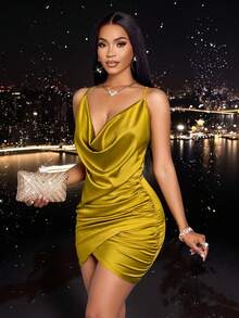 SOLERSUN 优雅纯色垂领露背褶饰缎面派对紧身短裙 - 芥末黃 - 查看 8