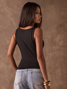 SHEIN BAE 女士夏季黑色休闲串珠石榴刺绣背心/黑色上衣/春假/图案T恤/沙滩装/闪亮上衣/外出上衣 - 黑色 - 查看 3