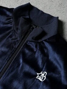 Aesthetic Post 年轻、运动、刺绣、天鹅绒运动套装，男士夹克套装