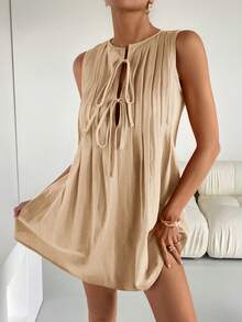 Siren Gaze 女士纯色系带前褶皱无袖休闲迷你连衣裙 - 杏色 - 查看 4