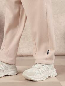 Quần jogger dáng rộng SUMWON cho bé trai, chất liệu vải xương cá, cạp chun, kiểu dáng thoải mái, thích hợp mặc hàng ngày đi học hoặc đi nghỉ mát. - Màu be - Xem 6