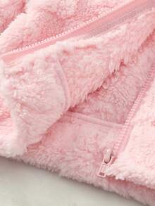 SHEIN معطف سميك بنمط قلب فرو للأطفال الرضع البنات، لون أساسي لطيف، مناسب للخريف والشتاء - وردي فاتح - مشاهدة 6