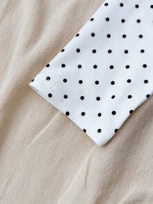 SHEIN Áo thun dài tay cổ tròn ôm sát, chất liệu dệt kim màu trắng, kiểu dáng tối giản, dành cho nữ tuổi teen, thích hợp cho mùa xuân, hè, thu, phong cách thường ngày, tạo điểm nhấn cá tính, mặc hàng ngày. Áo dài tay dễ thương, kiểu dáng ngắn tay. - Đen và trắng - Xem 7