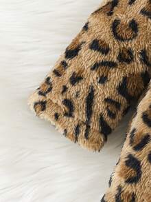 SHEIN Playful Pals 女婴豹纹仿毛皮外套，保暖加厚长款抓绒外套，适合日常穿着，也适合外出，秋冬季穿着。 - 棕色 - 查看 4