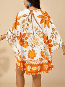 SHEIN Clasi 大码女装夏季畅销款中式彩色花卉印花长袖开衫，搭配蓝色针织抹胸上衣和松紧腰宽松短裤，春夏休闲两件套 - 彩色 - 查看 2