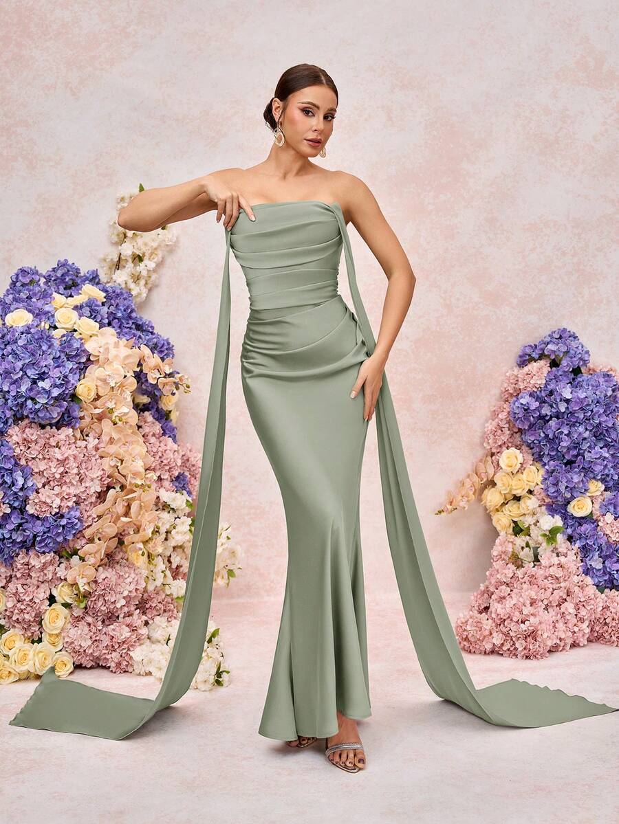 SHEIN Belle 优雅、浪漫、绿色、编织哑光、缎带装饰、露肩、无肩带、修身、鱼尾伴娘礼服 - 橄欖綠 - 查看 1