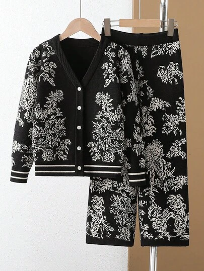 2025 Autumn & Winter New Style Tween Girls' Sweater Co-Ords - Beige, Retro Floral Jacquard, Soft Lazy Vibe, Long Sleeve Knit Cardigan + Pants 2-Piece Set, Suitable For Daily & Casual Outfits