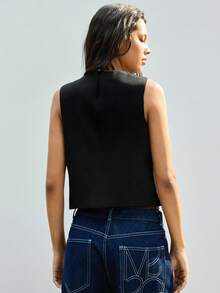 Maija Valentine's Day Heroine Black Sleeveless Cropped Blazer With Metal Buckle Decor, Casual Office Wear For Women, Autumn Black Crop Tops Spring - Black - View 4