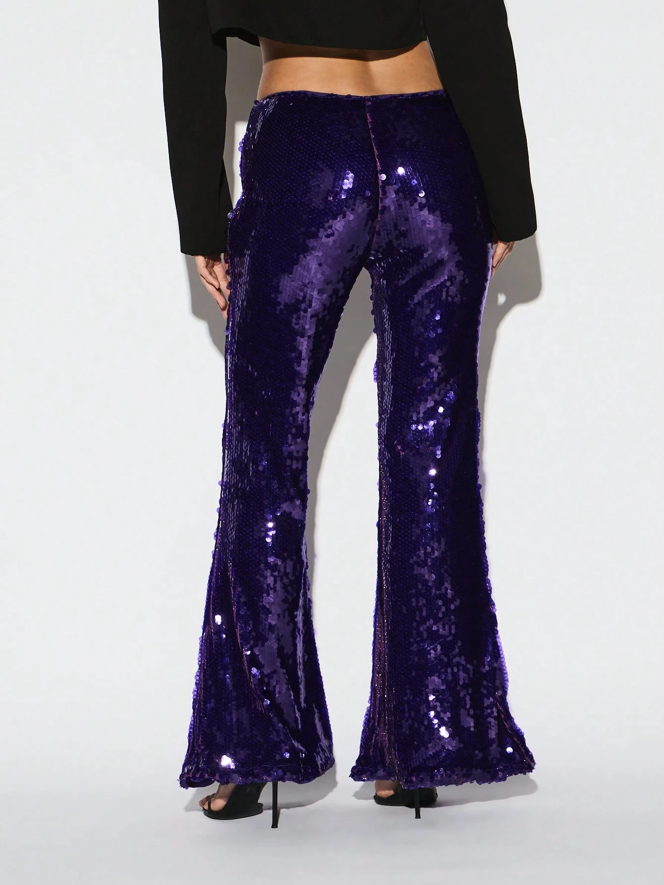 KIZN Calça flare de lantejoulas com boca de sino