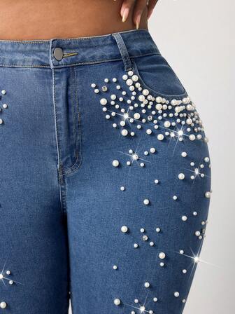 SHEIN BAE Jeans de pierna acampanada con bolsillos y adornos de perlas sintéticas para tallas grandes