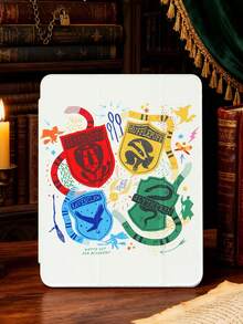 HARRY POTTER X SHEIN 透明亚克力四色动物徽章字母图案彩绘翻盖保护套，兼容 iPad Mini 4/ Mini 5/ Mini 6/ Mini 7/Air/Air 2/9.7/10.5/10.2/Air 4/Air 5/10.9/Pro 11/10/2024 Air 11 (M2)/Pro 11 (M4) 2024/Air 11 英寸 (M3) 2025/iPad (A16) 11 英寸第 11 代 2025 款。高透明度保护套，产品不含触控笔。部分型号在边框内设有内置触控笔插槽。 - 彩色 - 查看 3