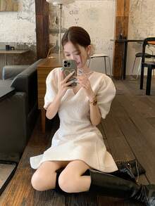 DAZY 女士V领泡泡袖可爱韩版迷你连衣裙 - 白色 - 查看 4