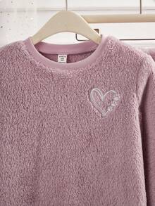 SHEIN 2 件套青少年女孩休闲心形刺绣长袖上衣和裤子家居服套装，毛绒面料，返校时尚女孩睡衣套装女孩冬季睡衣