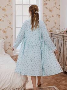 SHEIN Conjunto de pijama de mujer con camisola de encaje con parches de flores y lazo romántico, y bata de manga larga con cinturón, ropa de invierno - Celeste - Ver 6