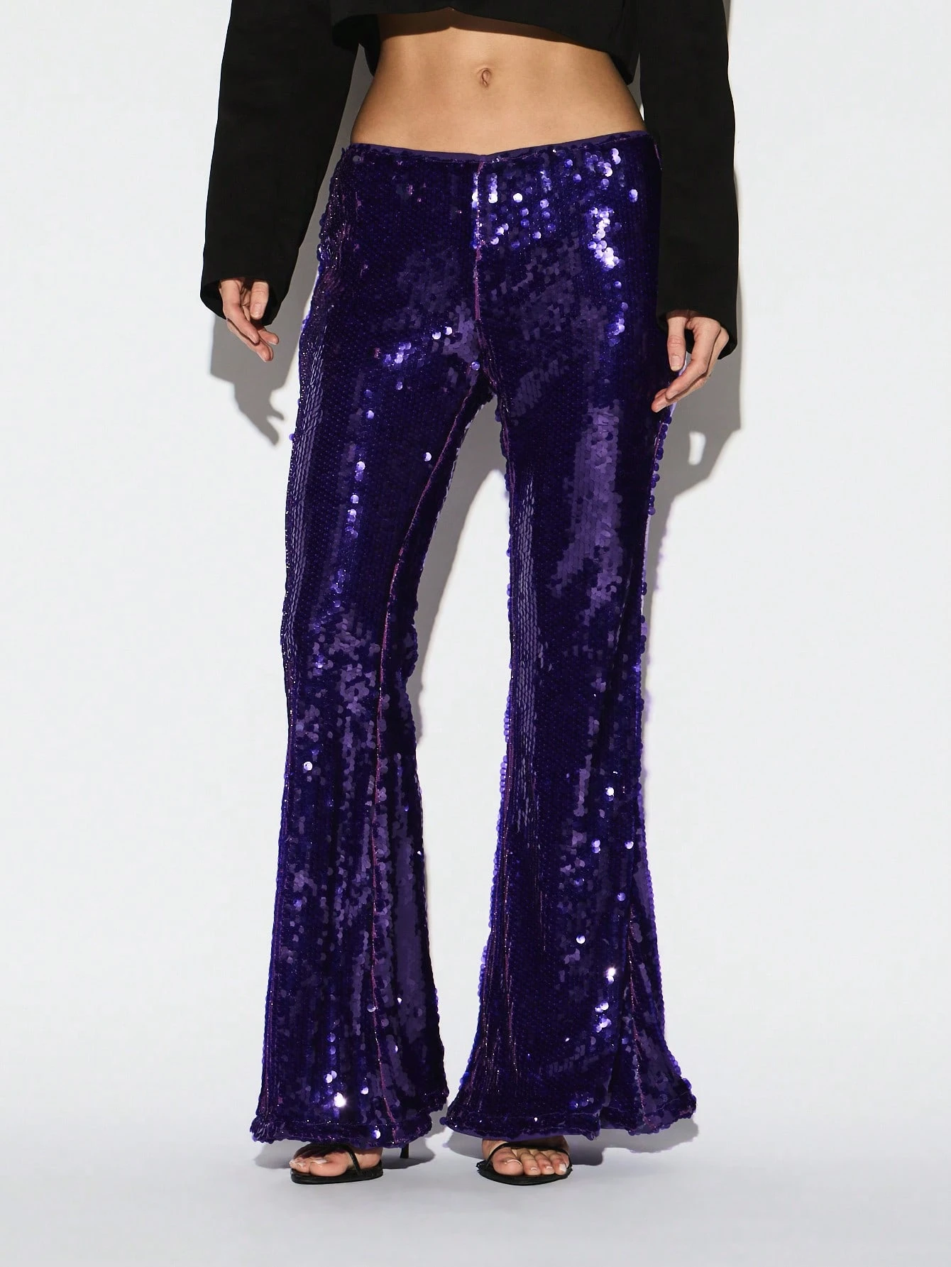 KIZN Calça flare de lantejoulas com boca de sino