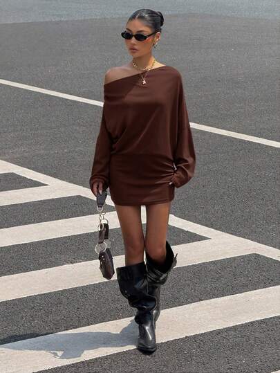 Muchica 女式秋季新款羊毛斜肩长袖修身连衣裙