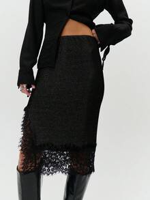 Nöista Chân váy bút chì cạp cao lấp lánh ánh hologram với đường xẻ tà bên hông và viền ren lượn sóng. Một chiếc váy ôm sát cơ thể hoàn hảo cho các buổi tiệc cocktail, sự kiện trang trọng hoặc những buổi đi chơi tối. - màu đen - Xem 5