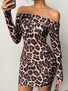 FavEase Vestido de verano con estampado de leopardo para mujer: Top sexy con hombros descubiertos con sujetador incorporado, vestido mini ajustado para citas, despedidas de soltera y fiestas de Año Nuevo.