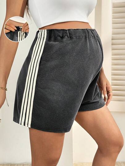 SHEIN Maternity Side Stripe Print Adjustable Waist Casual Shorts