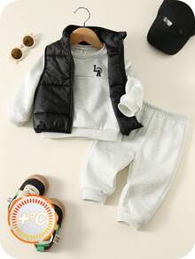 SHEIN Bộ 3 món/bộ đồ lót giữ nhiệt cho bé trai: Áo nỉ cổ tròn màu xám, áo len, quần jogger và áo khoác vest lót cotton. Thoải mái, đa năng, giản dị, phong cách, phù hợp mặc hàng ngày, trong nhà, ngoài trời, trượt tuyết, thể thao, tiệc tùng, dạo phố, thu/đông - Xám - Xem 4