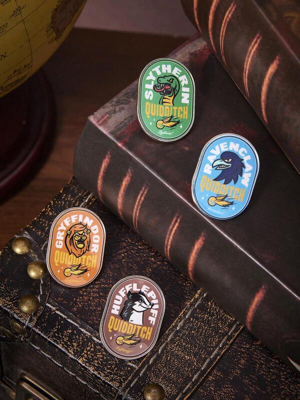 HARRY POTTER X SHEIN 流行卡通图案胸针套装，节日图案，时尚女士及情侣款，适合各种派对场合