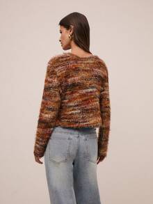 Nöista 柔软质感条纹针织毛衣，穿着舒适，为女性春假提供时尚百搭的单品，完美打造时尚休闲造型、轻松夜晚外出、节日生日装扮和精致情人节造型。 - 棕色 - 查看 2