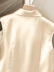 GlowEve 女士秋冬法式V领无袖高档缎面上衣 - 杏色 - 查看 8