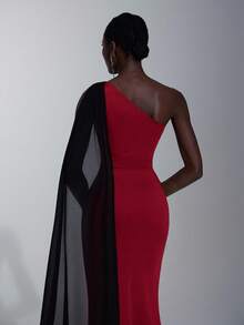 Elitara Elegante y lujoso vestido maxi con cola, de punto elástico en color café oscuro combinado con gasa plisada negra, con hombro asimétrico, manga abullonada y abertura sexy, para eventos formales de mujer - Burdeos - Ver 5