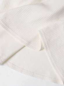 SHEIN Teen Boys' White Pleated Textured Fabric Minimalist Silhouette Shirt, Casual, Collegiate, Comfortable, Fashionable, Versatile, Soft Fabric, Suitable For Daily Wear, School, Outings, Parties, Holidays, Summer Beach Vacation - White - View 9